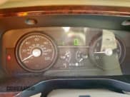 ✅ 2006 Lincoln Town Car Signature • VIN: 1LNHM81V66Y640509 • Lot: 59220805. Wystawiony na Copart z przebiegiem 352 029 mil. Bezpłatny archiwum sprzedaży aukcyjnych z USA i szczegółowy raport historii pojazdu na DreamBid. Zdjęcie 9.