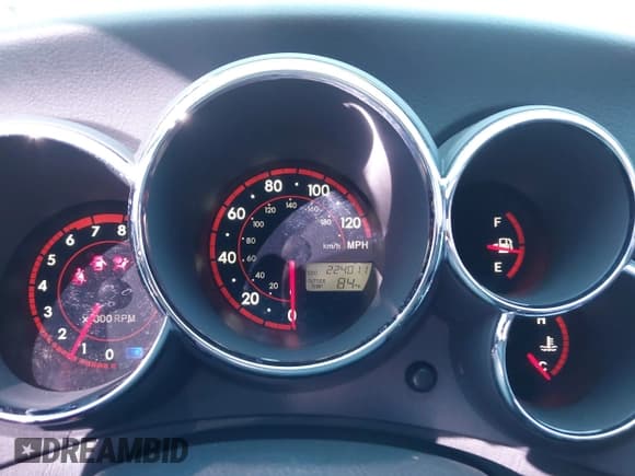 ✅ 2005 Toyota Matrix STD • VIN: 2T1KR32E15C368872 • Lot: 43634439. Wystawiony na IAAI z przebiegiem 224 011 mil. Bezpłatny archiwum sprzedaży aukcyjnych z USA i szczegółowy raport historii pojazdu na DreamBid. Zdjęcie 7.