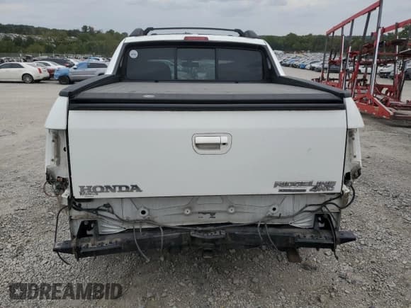 ✅ 2014 Honda Ridgeline SE • VIN: 5FPYK1F6XEB014020 • Lot: 81117695. Listed on Copart with 173,407 mi. Free auction sales archive from the USA and detailed vehicle history report at DreamBid. Image 6.