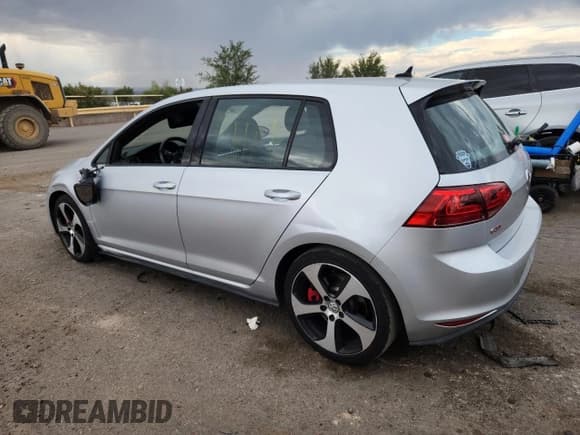 ✅ 2016 Volkswagen Golf GTI S • VIN: 3VW547AU1GM068803 • Lot: 71131805. Wystawiony na Copart z przebiegiem 151 730 mil. Bezpłatny archiwum sprzedaży aukcyjnych z USA i szczegółowy raport historii pojazdu na DreamBid. Zdjęcie 2.