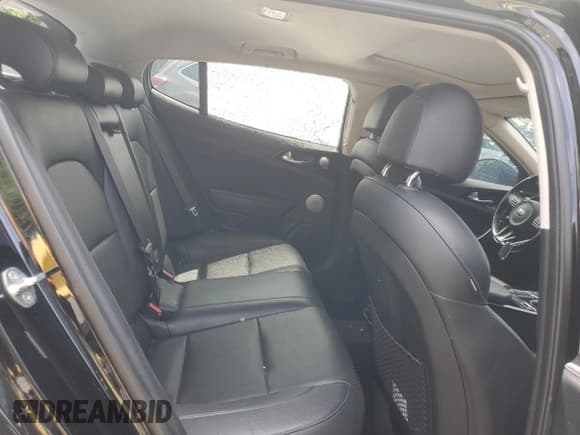 ✅ 2018 Kia Stinger Premium • VIN: KNAE25LA3J6035273 • Lot: 60840044. Listed on Copart with 50,518 mi. Free auction sales archive from the USA and detailed vehicle history report at DreamBid. Image 10.