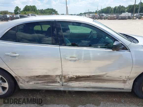 2015 Chevrolet Malibu LS with VIN 1G11A5SL9FF136955, listed as a IAAI auction lot 43042395 with 152,761 mi miles and . Bid and sale history available at DreamBid. Image 13.