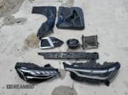 ✅ 2023 Audi S4 Premium Plus • VIN: WAUB4AF47PA018199 • Лот: 70598755. Опубликован ранее на Copart с пробегом 25 997 миль. Бесплатный доступ к архиву аукционных продаж из США и подробный отчёт об истории автомобиля на DreamBid. Изображение 12.