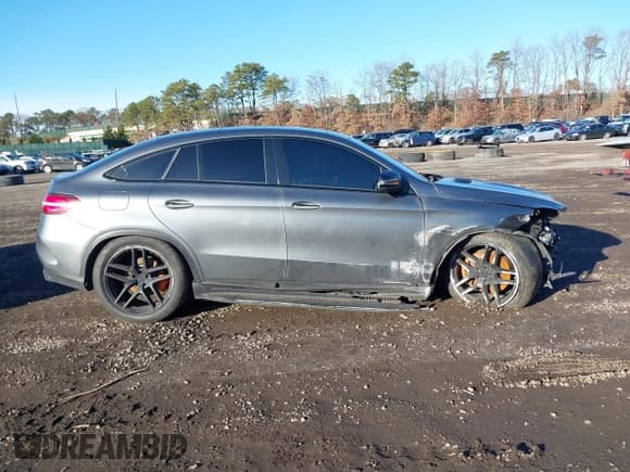 ✅ 2018 Mercedes-Benz GLE 43 AMG • VIN: 4JGED6EB8JA112754 • Lot: 43733745. Listed on IAAI with 93,792 mi. Free auction sales archive from the USA and detailed vehicle history report at DreamBid. Image 12.