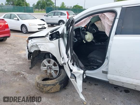 ✅ 2011 GMC Terrain SLE-1 • VIN: 2CTFLREC5B6263947 • Лот: 42424979. Опубликован ранее на IAAI с пробегом 190 081 миль. Бесплатный доступ к архиву аукционных продаж из США и подробный отчёт об истории автомобиля на DreamBid. Изображение 17.