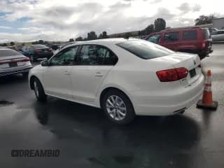✅ 2011 Volkswagen Jetta SE • VIN: 3VWDZ7AJ0BM098256 • Лот: 93131105. Опубликован ранее на Copart с пробегом 49 736 миль. Бесплатный доступ к архиву аукционных продаж из США и подробный отчёт об истории автомобиля на DreamBid. Изображение 2.
