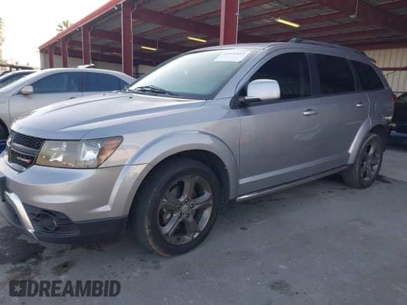 2015 Dodge Journey Crossroad z VIN 3C4PDCGG1FT691798, wystawiony jako IAAI lot #43526857 z przebiegiem 161 251 mil mil oraz . Historia ofert i sprzedaży dostępna na DreamBid. Obrazek 2.