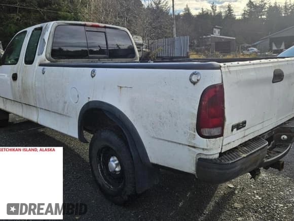 ✅ 1997 Ford F-150 XL • VIN: 1FTDX1868VKA36235 • Лот: 66629545. Опубликован ранее на Copart с пробегом 65 017 миль. Бесплатный доступ к архиву аукционных продаж из США и подробный отчёт об истории автомобиля на DreamBid. Изображение 2.