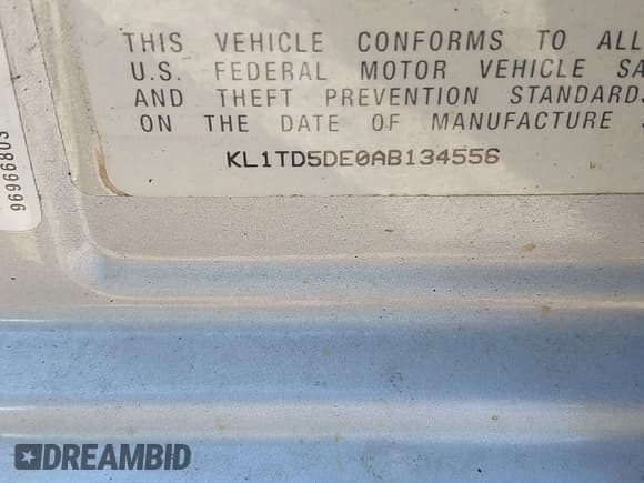 ✅ 2010 Chevrolet Aveo 1LT • VIN: KL1TD5DE0AB134556 • Lot: 41822057. Wystawiony na IAAI z przebiegiem 107 523 mil. Bezpłatny archiwum sprzedaży aukcyjnych z USA i szczegółowy raport historii pojazdu na DreamBid. Zdjęcie 9.