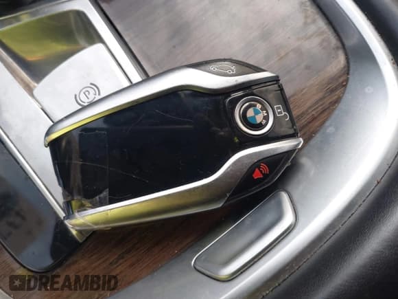 ✅ 2016 BMW 7 Series 750i xDrive • VIN: WBA7F2C58GG416117 • Lot: 43791484. Listed on IAAI with 92,496 mi. Free auction sales archive from the USA and detailed vehicle history report at DreamBid. Image 11.