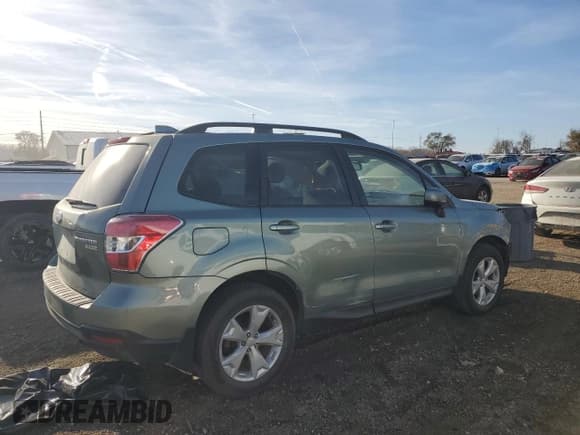 ✅ 2016 Subaru Forester Premium • VIN: JF2SJAFC4GH461566 • Lot: 92465815. Listed on Copart with 125,664 mi. Free auction sales archive from the USA and detailed vehicle history report at DreamBid. Image 3.