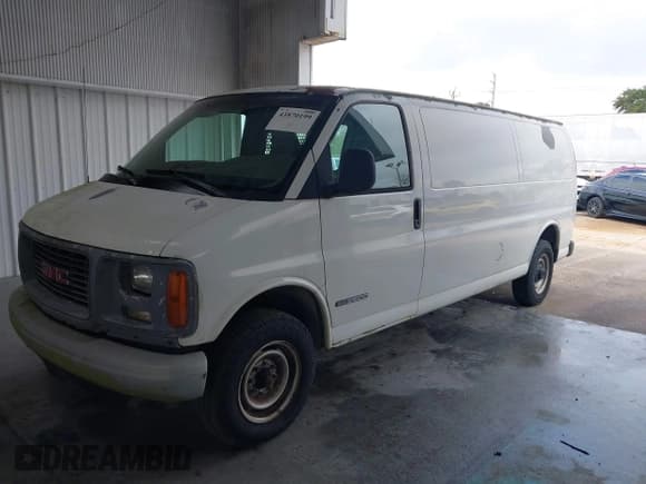 ✅ 2002 GMC Savana • VIN: 1GTGG29R821166934 • Lot: 43870199. Wystawiony na IAAI z przebiegiem 100 037 mil. Bezpłatny archiwum sprzedaży aukcyjnych z USA i szczegółowy raport historii pojazdu na DreamBid. Zdjęcie 2.