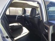 ✅ 2017 Toyota 4Runner SR5 • VIN: JTEZU5JR8H5151345 • Lot: 43126127. Wystawiony na IAAI z przebiegiem 107 797 mil. Bezpłatny archiwum sprzedaży aukcyjnych z USA i szczegółowy raport historii pojazdu na DreamBid. Zdjęcie 8.