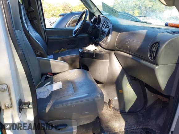 ✅ 2006 Ford Econoline Cargo • VIN: 1FTNE24W46HA64876 • Lot: 43413751. Listed on IAAI with 110,833 mi. Free auction sales archive from the USA and detailed vehicle history report at DreamBid. Image 5.