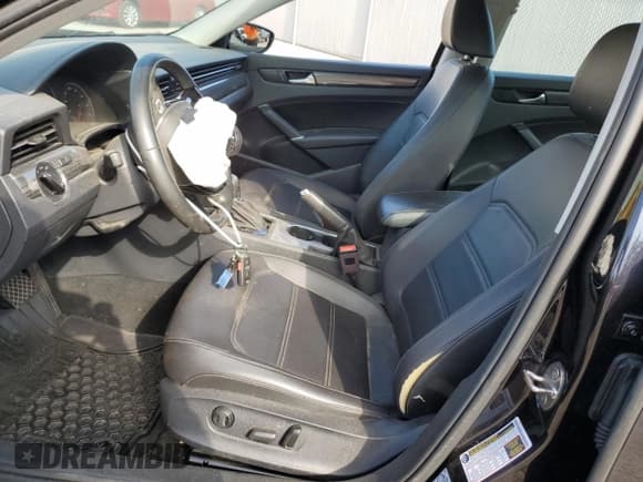 ✅ 2021 Volkswagen Passat SE • VIN: 1VWBA7A34MC004688 • Lot: 58244855. Listed on Copart with Not provided. Free auction sales archive from the USA and detailed vehicle history report at DreamBid. Image 7.