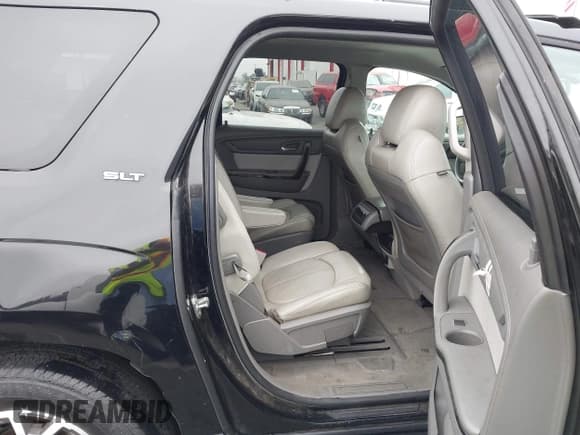 ✅ 2016 GMC Acadia SLT • VIN: 1GKKRRKD2GJ217206 • Lot: 43226180. Listed on IAAI with 118,543 mi. Free auction sales archive from the USA and detailed vehicle history report at DreamBid. Image 5.