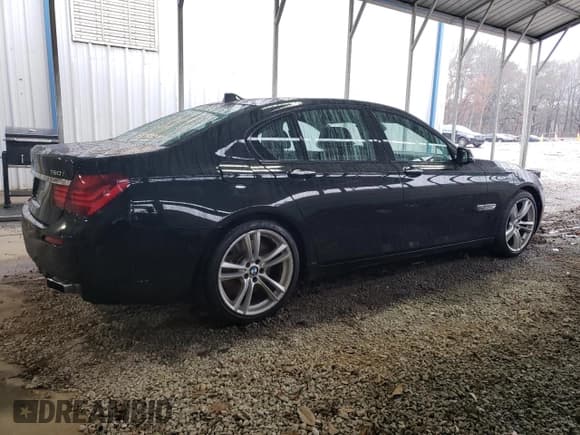 ✅ 2014 BMW 7 Series 750i • VIN: WBAYA8C59ED825344 • Lot: 44108885. Wystawiony na Copart z przebiegiem 138 306 mil. Bezpłatny archiwum sprzedaży aukcyjnych z USA i szczegółowy raport historii pojazdu na DreamBid. Zdjęcie 3.