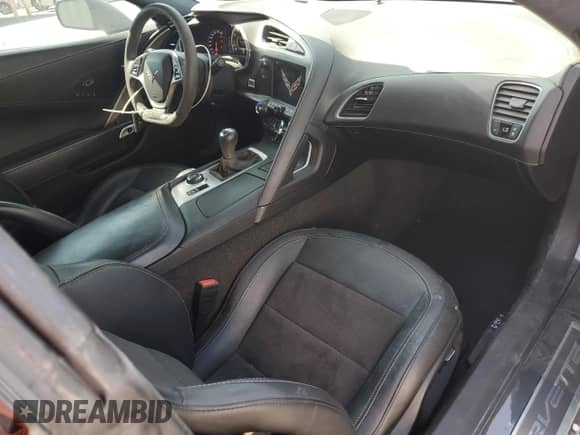 2018 Chevrolet Corvette Z51 3LT с VIN 1G1YL2D72J5103866, выставлен на аукционе Copart как лот 65161704 с пробегом 32 370 миль миль и Списание • Salvage title. История ставок и продаж доступна на DreamBid. Изображение 8.