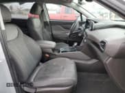 ✅ 2019 Hyundai Santa Fe SE • VIN: 5NMS2CAD5KH077021 • Lot: 43670733. Wystawiony na Copart z przebiegiem 67 064 mil. Bezpłatny archiwum sprzedaży aukcyjnych z USA i szczegółowy raport historii pojazdu na DreamBid. Zdjęcie 7.