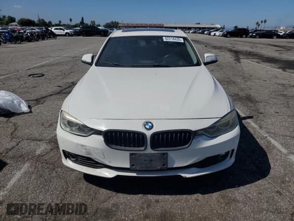 ✅ 2012 BMW 3 Series 328i • VIN: WBA3C1C57CF431757 • Lot: 82218435. Wystawiony na Copart z przebiegiem 124 795 mil. Bezpłatny archiwum sprzedaży aukcyjnych z USA i szczegółowy raport historii pojazdu na DreamBid. Zdjęcie 5.
