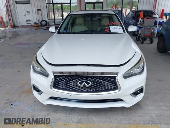 ✅ 2018 Infiniti Q50 Luxe • VIN: JN1EV7AP4JM354340 • Lot: 42492247. Listed on IAAI with 123,224 mi. Free auction sales archive from the USA and detailed vehicle history report at DreamBid. Image 12.
