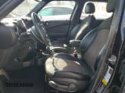 ✅ 2016 MINI Countryman S • VIN: WMWZC3C51GWP53340 • Лот: 83806045. Опубликован ранее на Copart с пробегом 44 129 миль. Бесплатный доступ к архиву аукционных продаж из США и подробный отчёт об истории автомобиля на DreamBid. Изображение 7.