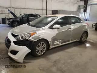 2013 Hyundai Elantra z VIN KMHD35LEXDU017170, wystawiony jako Copart lot #56712175 z przebiegiem Nie podano mil oraz Nie do naprawy • Non repairable. Historia ofert i sprzedaży dostępna na DreamBid. Obrazek 1.