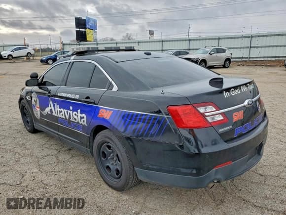 ✅ 2014 Ford Police Interceptor • VIN: 1FAHP2L8XEG175355 • Lot: 93715195. Wystawiony na Copart z przebiegiem 100 676 mil. Bezpłatny archiwum sprzedaży aukcyjnych z USA i szczegółowy raport historii pojazdu na DreamBid. Zdjęcie 2.