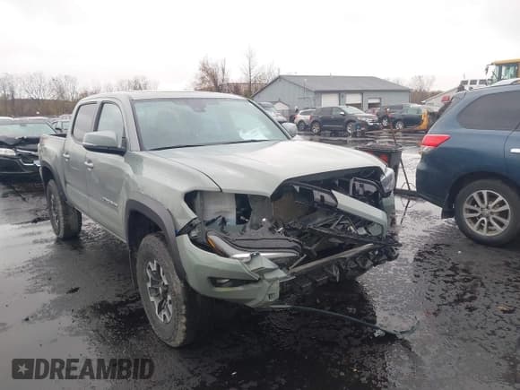 ✅ 2023 Toyota Tacoma SR • VIN: 3TMCZ5AN7PM620989 • Lot: 43582147. Wystawiony na IAAI z przebiegiem 41 079 mil. Bezpłatny archiwum sprzedaży aukcyjnych z USA i szczegółowy raport historii pojazdu na DreamBid. Zdjęcie 6.