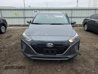 ✅ 2017 Hyundai Ioniq Blue • VIN: KMHC65LC2HU055371 • Lot: 86751334. Wystawiony na Copart z przebiegiem 97 391 mil. Bezpłatny archiwum sprzedaży aukcyjnych z USA i szczegółowy raport historii pojazdu na DreamBid. Zdjęcie 5.