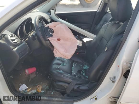 ✅ 2008 Mazda 3 S Touring • VIN: JM1BK323681796920 • Lot: 70636624. Listed on Copart with 171,551 mi. Free auction sales archive from the USA and detailed vehicle history report at DreamBid. Image 7.