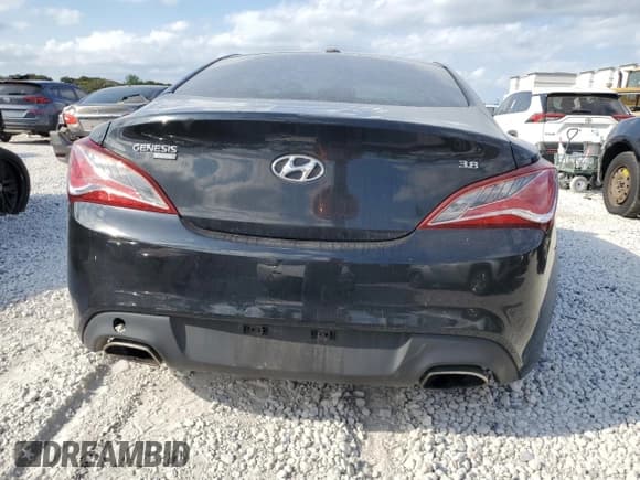 ✅ 2015 Hyundai Genesis Coupe Ultimate • VIN: KMHHU6KJ1FU122153 • Lot: 48142385. Wystawiony na Copart z przebiegiem 80 951 mil. Bezpłatny archiwum sprzedaży aukcyjnych z USA i szczegółowy raport historii pojazdu na DreamBid. Zdjęcie 6.