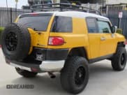 ✅ 2007 Toyota FJ Cruiser • VIN: JTEBU11F370076307 • Lot: 82147615. Wystawiony na Copart z przebiegiem 182 609 mil. Bezpłatny archiwum sprzedaży aukcyjnych z USA i szczegółowy raport historii pojazdu na DreamBid. Zdjęcie 3.