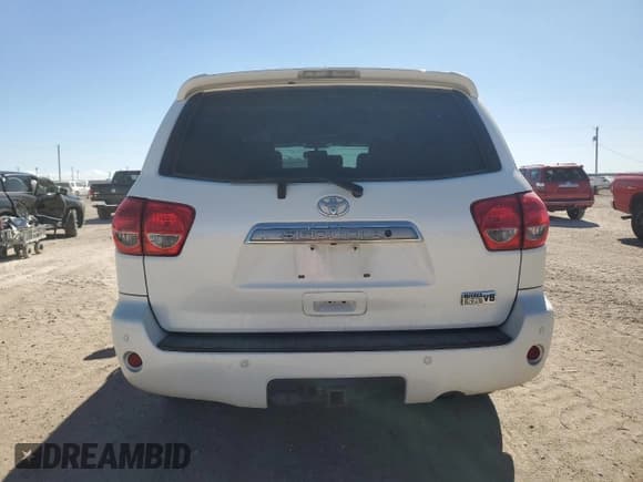 ✅ 2011 Toyota Sequoia Platinum • VIN: 5TDYY5G11BS031975 • Lot: 76718494. Wystawiony na Copart z przebiegiem 175 451 mil. Bezpłatny archiwum sprzedaży aukcyjnych z USA i szczegółowy raport historii pojazdu na DreamBid. Zdjęcie 6.