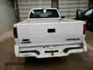 1997 Chevrolet S-10 LS z VIN 1GCCS19XXV8107806, wystawiony jako Copart lot #75861614 z przebiegiem 176 121 mil mil oraz Szkoda całkowita • Salvage title. Historia ofert i sprzedaży dostępna na DreamBid. Obrazek 6.