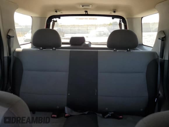 ✅ 2003 Ford Escape XLS Popular • VIN: 1FMCU92133KC25951 • Lot: 82310665. Listed on Copart with 282,034 mi. Free auction sales archive from the USA and detailed vehicle history report at DreamBid. Image 10.