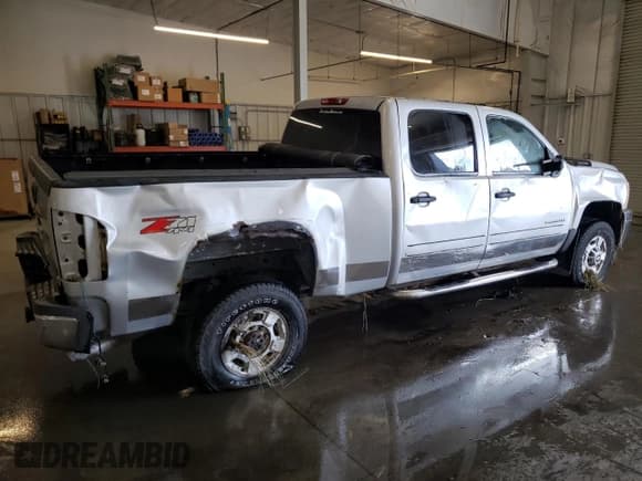 ✅ 2011 Chevrolet Silverado 2500HD LT • VIN: 1GC1KXCGXBF247591 • Lot: 63740825. Listed on Copart with 239,859 mi. Free auction sales archive from the USA and detailed vehicle history report at DreamBid. Image 3.