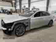 ✅ 2015 Hyundai Genesis 3.8L • VIN: KMHGN4JE7FU037335 • Lot: 81297664. Wystawiony na Copart z przebiegiem 167 623 mil. Bezpłatny archiwum sprzedaży aukcyjnych z USA i szczegółowy raport historii pojazdu na DreamBid. Zdjęcie 1.