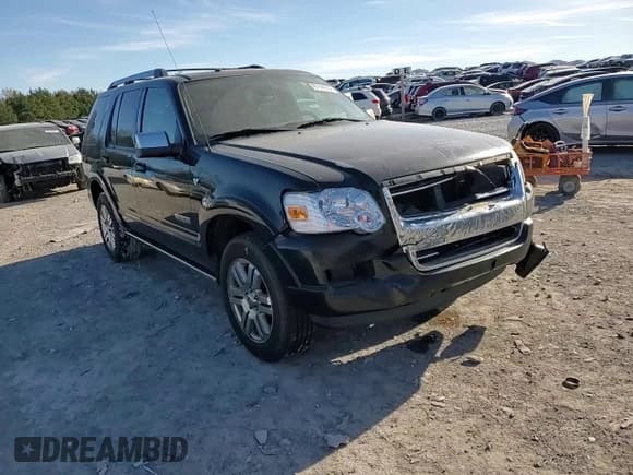✅ 2007 Ford Explorer Limited • VIN: 1FMEU758X7UA35631 • Lot: 91696805. Wystawiony na Copart z przebiegiem 307 353 mil. Bezpłatny archiwum sprzedaży aukcyjnych z USA i szczegółowy raport historii pojazdu na DreamBid. Zdjęcie 14.