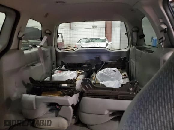 ✅ 2002 Ford Windstar LX • VIN: 2FMZA51472BA60003 • Lot: 91996745. Listed on Copart with 20,029 mi. Free auction sales archive from the USA and detailed vehicle history report at DreamBid. Image 10.