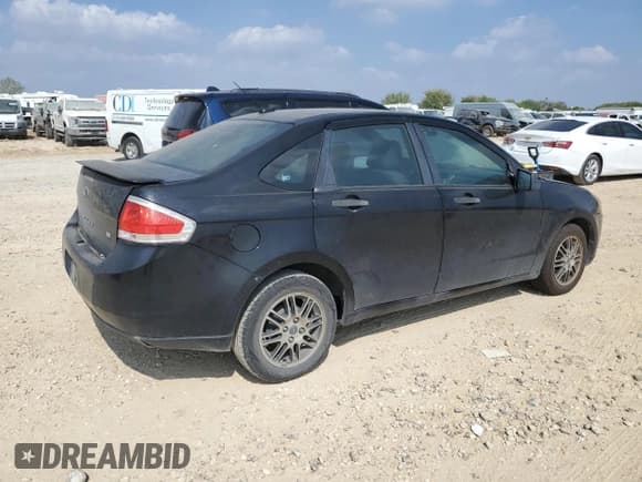 ✅ 2010 Ford Focus SE • VIN: 1FAHP3FN7AW104976 • Лот: 87275195. Опубликован ранее на Copart с пробегом 240 999 миль. Бесплатный доступ к архиву аукционных продаж из США и подробный отчёт об истории автомобиля на DreamBid. Изображение 3.