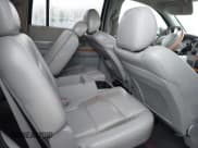 ✅ 2008 Chrysler Aspen Limited • VIN: 1A8HW58218F124834 • Лот: 43531408. Опубликован ранее на IAAI с пробегом Не указан. Бесплатный доступ к архиву аукционных продаж из США и подробный отчёт об истории автомобиля на DreamBid. Изображение 8.