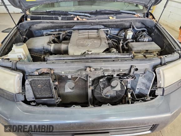 ✅ 2008 Toyota Sequoia Limited • VIN: 5TDBY68A18S013205 • Лот: 90739965. Опубликован ранее на Copart с пробегом 264 627 миль. Бесплатный доступ к архиву аукционных продаж из США и подробный отчёт об истории автомобиля на DreamBid. Изображение 12.