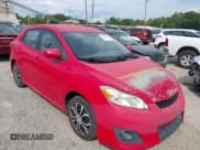 ✅ 2010 Toyota Matrix • VIN: 2T1KU4EE8AC274983 • Lot: 43088827. Wystawiony na IAAI z przebiegiem 196 525 mil. Bezpłatny archiwum sprzedaży aukcyjnych z USA i szczegółowy raport historii pojazdu na DreamBid. Zdjęcie 1.