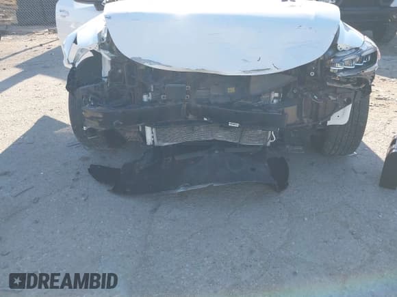 ✅ 2022 Kia Stinger GT-Line • VIN: KNAE35LDXN6102111 • Lot: 43648843. Wystawiony na IAAI z przebiegiem 46 111 mil. Bezpłatny archiwum sprzedaży aukcyjnych z USA i szczegółowy raport historii pojazdu na DreamBid. Zdjęcie 6.