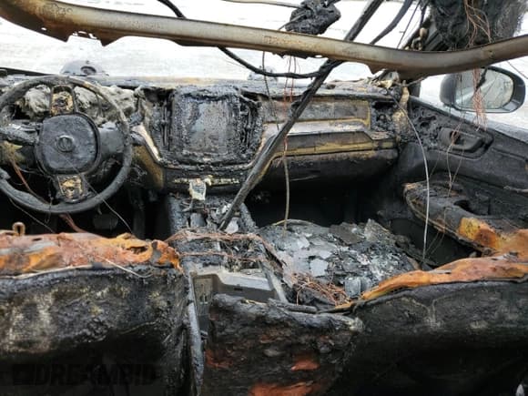 ✅ 2019 Volvo XC60 Momentum • VIN: LYV102DK8KB285113 • Lot: 54939465. Listed on Copart with Not provided. Free auction sales archive from the USA and detailed vehicle history report at DreamBid. Image 8.