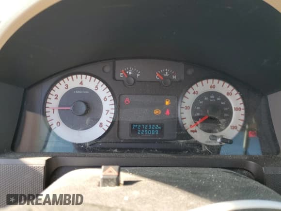 ✅ 2008 Mazda Tribute Sport • VIN: 4F2CZ96128KM18471 • Lot: 80950344. Listed on Copart with 229,089 mi. Free auction sales archive from the USA and detailed vehicle history report at DreamBid. Image 9.