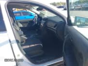 ✅ 2017 Chevrolet Traverse LT • VIN: 1GNKRGKD0HJ235034 • Lot: 43227154. Wystawiony na IAAI z przebiegiem Nie podano. Bezpłatny archiwum sprzedaży aukcyjnych z USA i szczegółowy raport historii pojazdu na DreamBid. Zdjęcie 5.