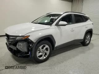 ✅ 2024 Hyundai Tucson SEL • VIN: 5NMJBCDE9RH421895 • Lot: 64991075. Wystawiony na Copart z przebiegiem 25 714 mil. Bezpłatny archiwum sprzedaży aukcyjnych z USA i szczegółowy raport historii pojazdu na DreamBid. Zdjęcie 1.