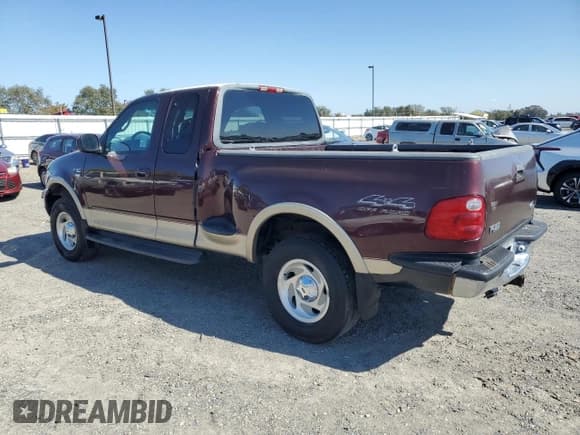 ✅ 2000 Ford F-150 XL • VIN: 1FTRX08L0YKB07096 • Lot: 85601605. Wystawiony na Copart z przebiegiem Nie podano. Bezpłatny archiwum sprzedaży aukcyjnych z USA i szczegółowy raport historii pojazdu na DreamBid. Zdjęcie 2.